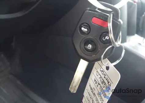 2010 Subaru Legacy 2.5I Limited z USA, uszkodzony, nr VIN 4S3BMCJ6XA3236804